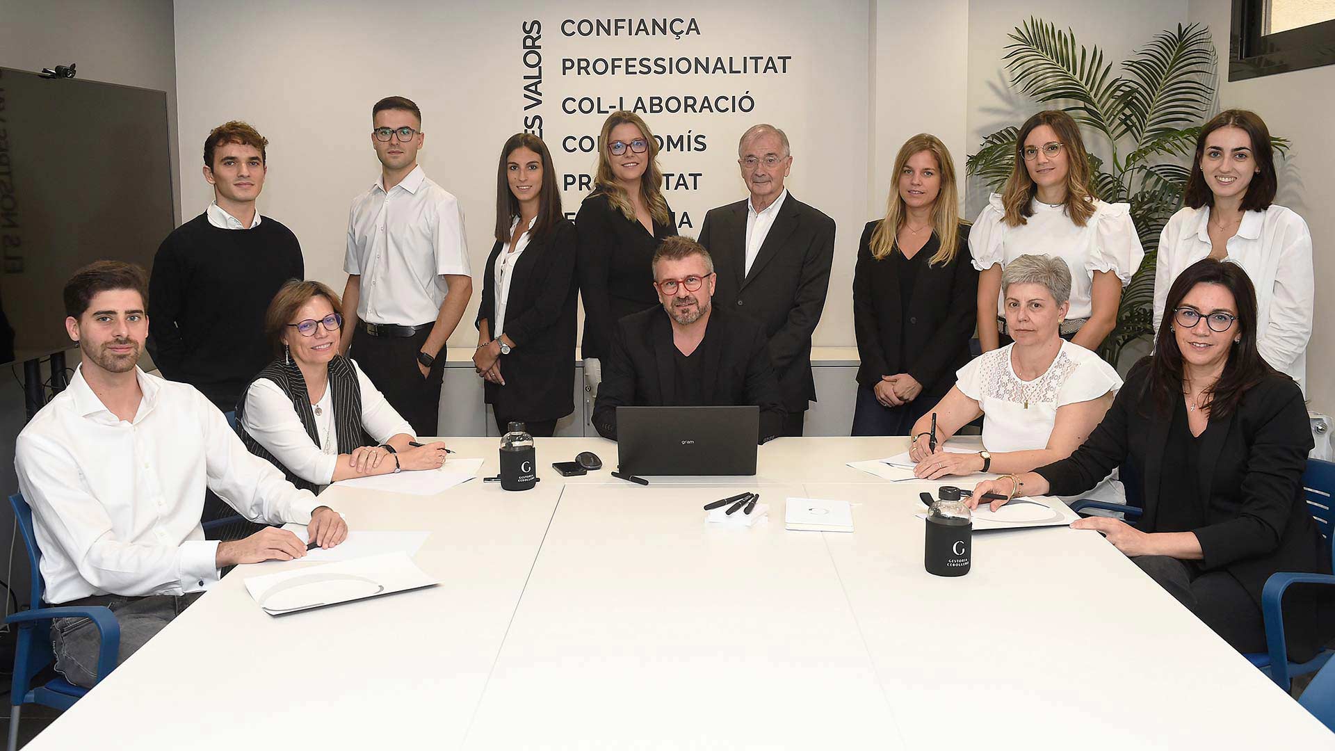 Foto de l'equip de Gestoria Cebollero